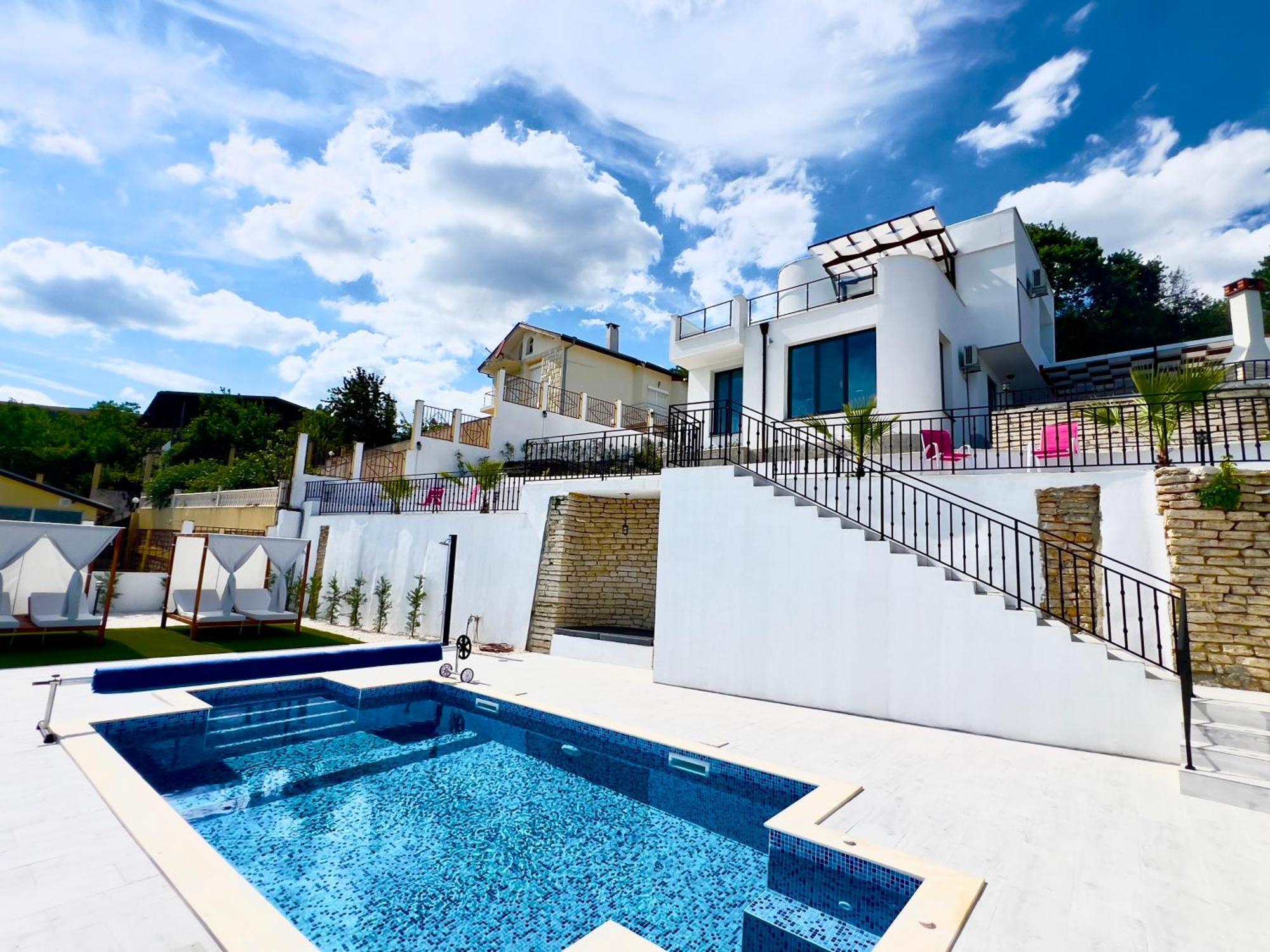 The White Pearl Boutique Villa Baltjik Exteriör bild