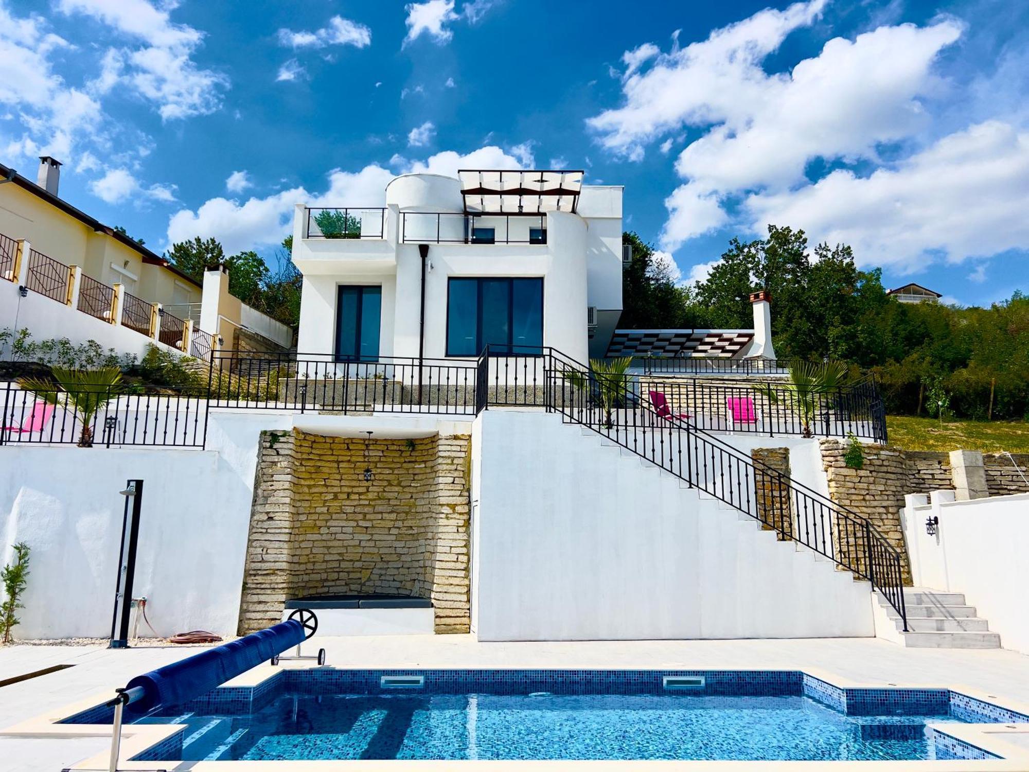 The White Pearl Boutique Villa Baltjik Exteriör bild